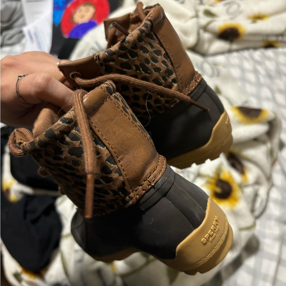 Sperry cheetah print boots worn 2 times - Picture 2 of 3